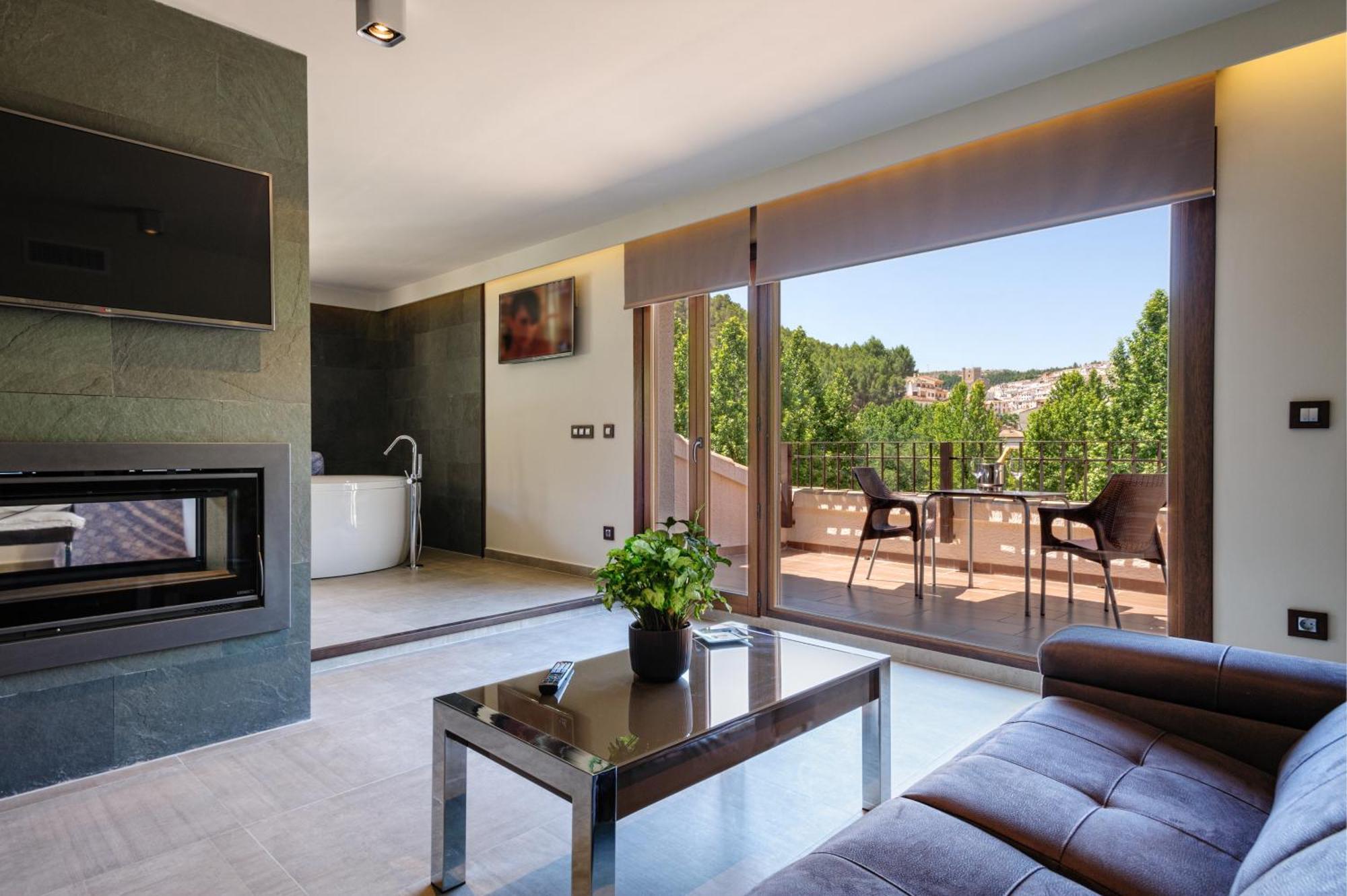 Suites Finca Los Olivos Alcala del Jucar Pokoj fotografie